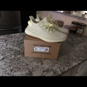 Yeezy Boost 350 V2